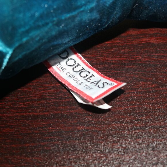 Douglas the cuddle toy adorable winged dragon from nose to tail 19 inches long - Picture 5 of 6